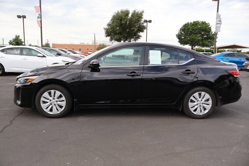 Used 2024 Nissan Sentra S FWD image 2