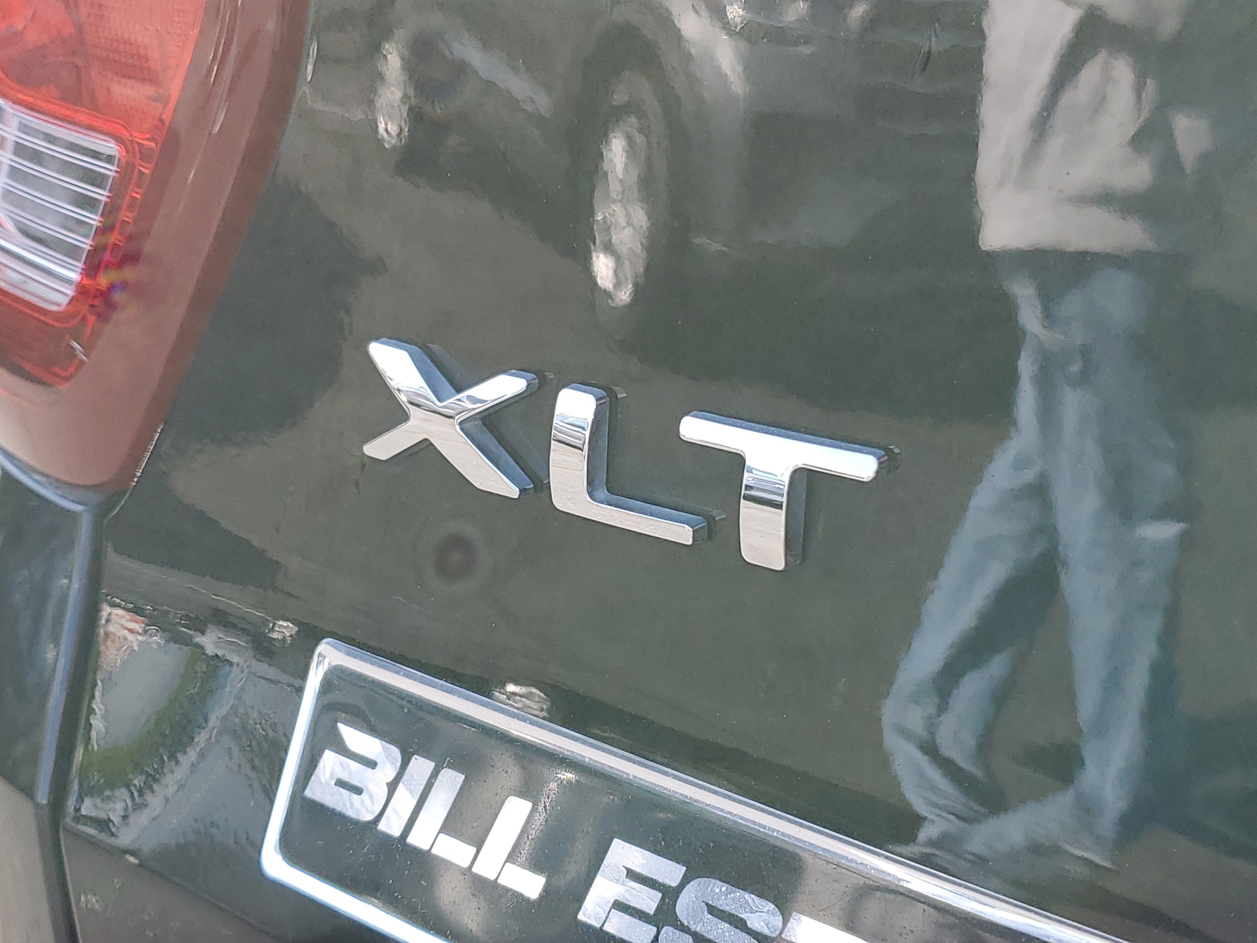 Certified 2019 Ford Explorer XLT w/ Equipment Group 201A FWD image 33