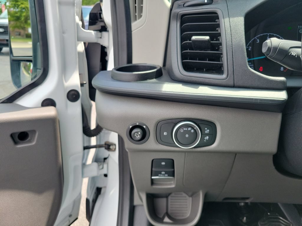 Certified 2025 Ford Transit 250 Low Roof w/ Exterior Upgrade Package RWD image 22