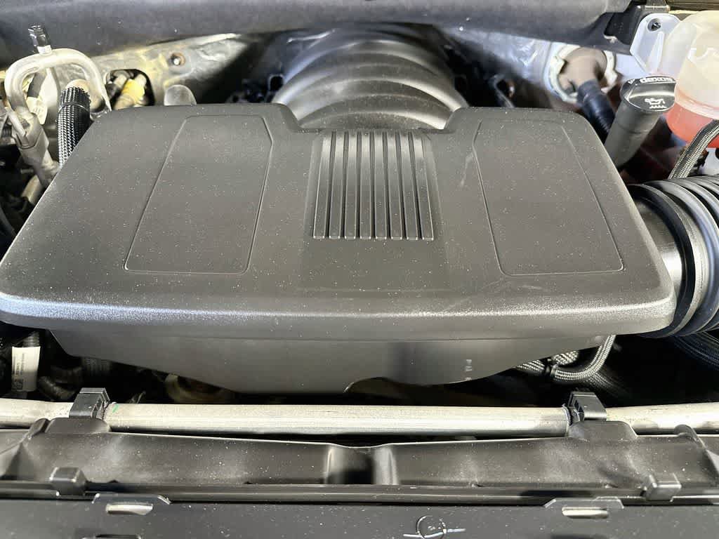 Used 2019 Chevrolet Silverado 1500 RST w/ True North Edition AWD/4WD image 7