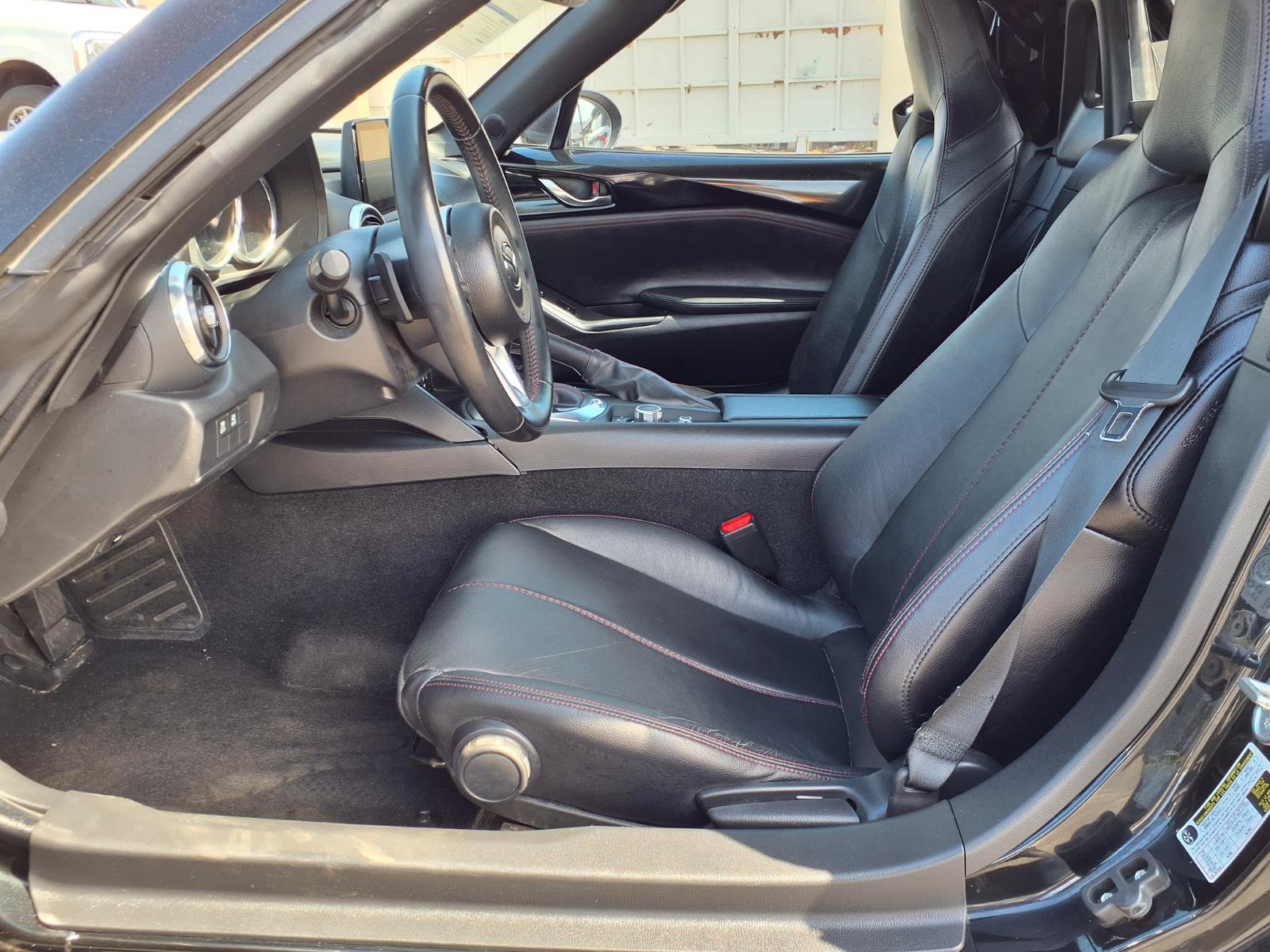 Used 2019 MAZDA MX-5 Miata RF Grand Touring RWD image 16