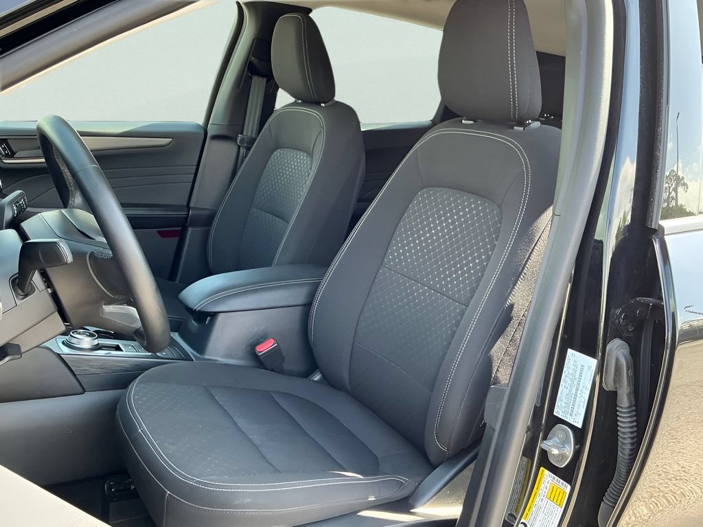 Certified 2024 Ford Escape Active FWD image 18