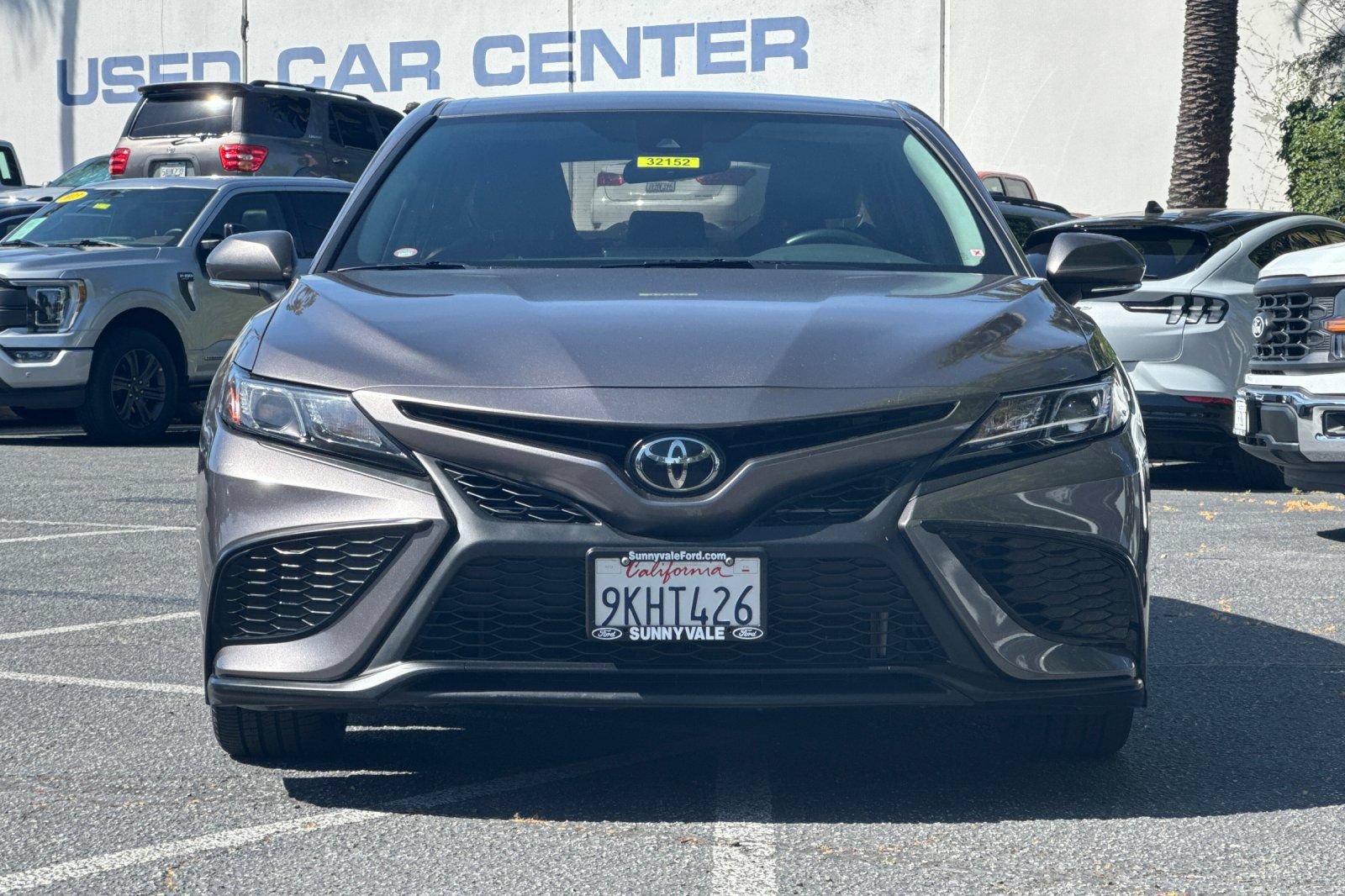 Used 2022 Toyota Camry SE FWD image 10