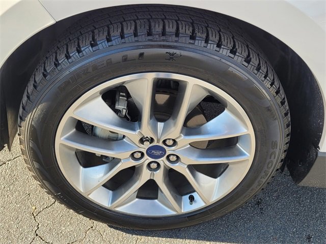Certified 2018 Ford Edge Titanium w/ Technology Package image 17