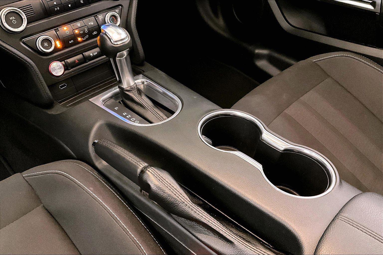 Certified 2019 Ford Mustang Convertible image 16