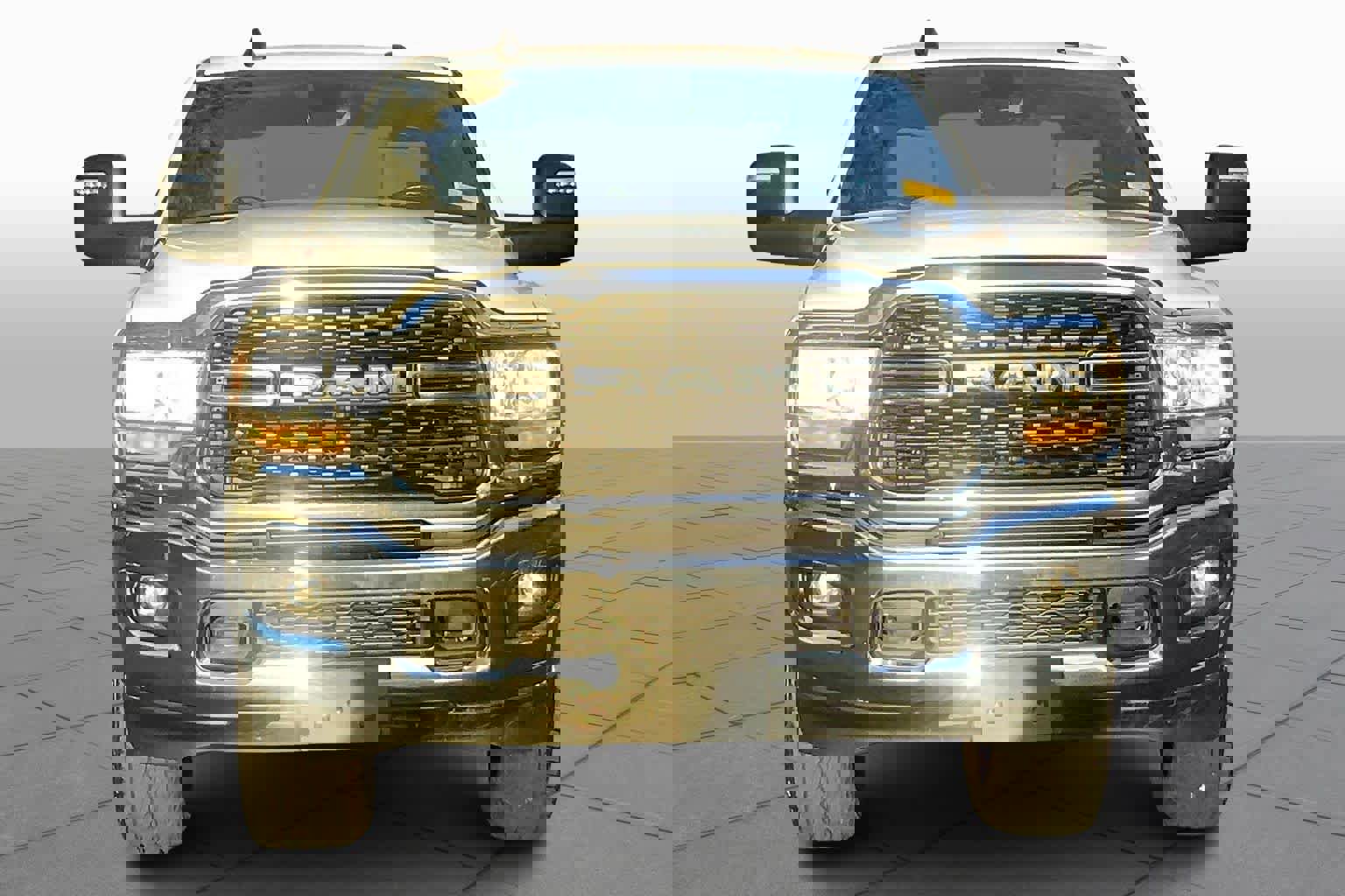 Used 2024 RAM 3500 Big Horn image 6