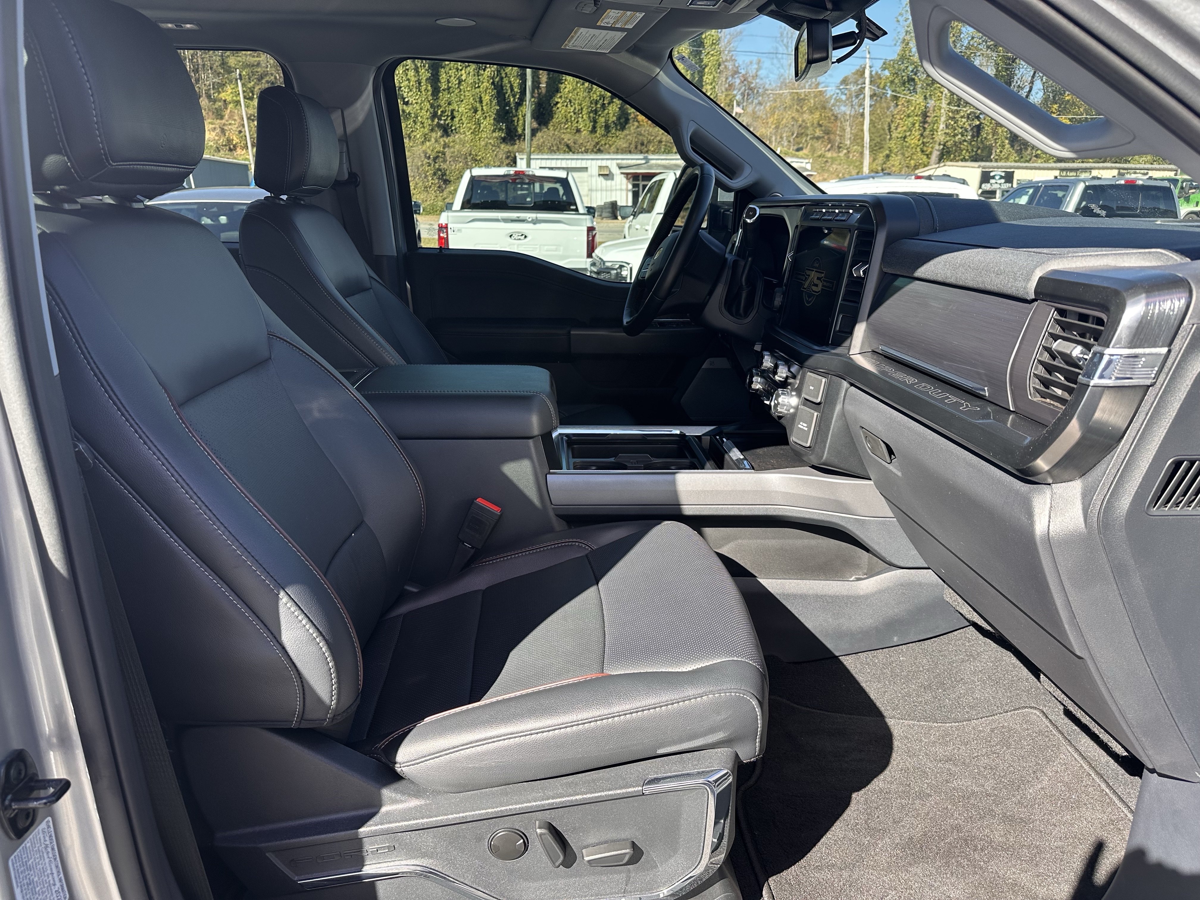 Certified 2023 Ford F250 Lariat w/ Lariat Ultimate Package AWD/4WD image 15
