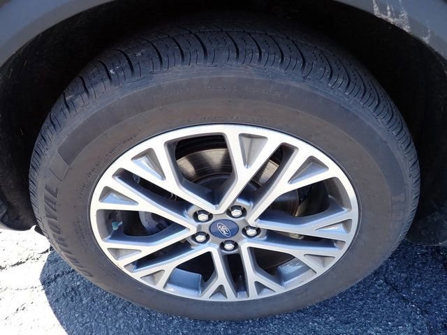 Certified 2022 Ford Escape SEL w/ Technology Package image 9