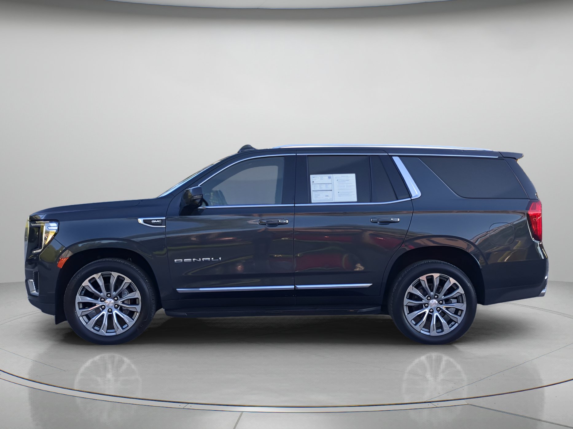Used 2021 GMC Yukon Denali RWD image 43