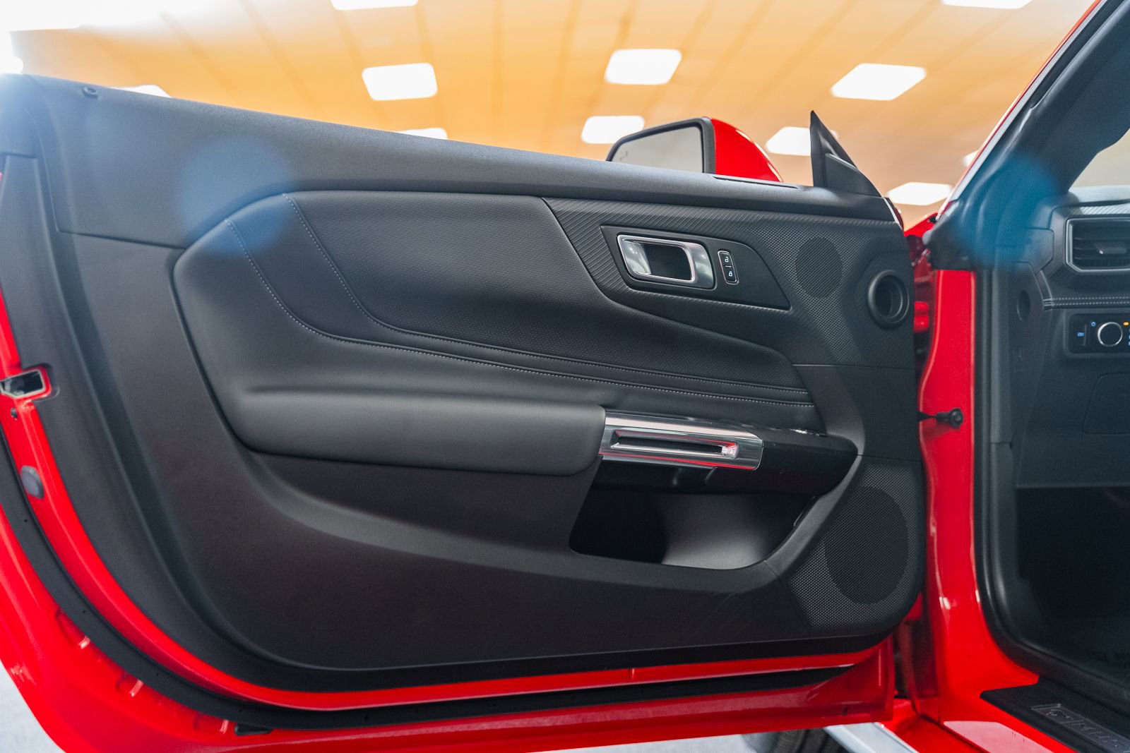 Certified 2025 Ford Mustang Premium image 40