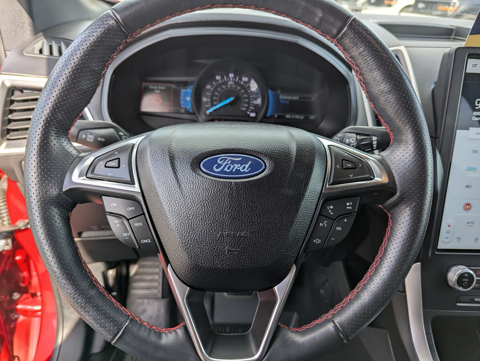 Certified 2022 Ford Edge ST-Line AWD/4WD image 33