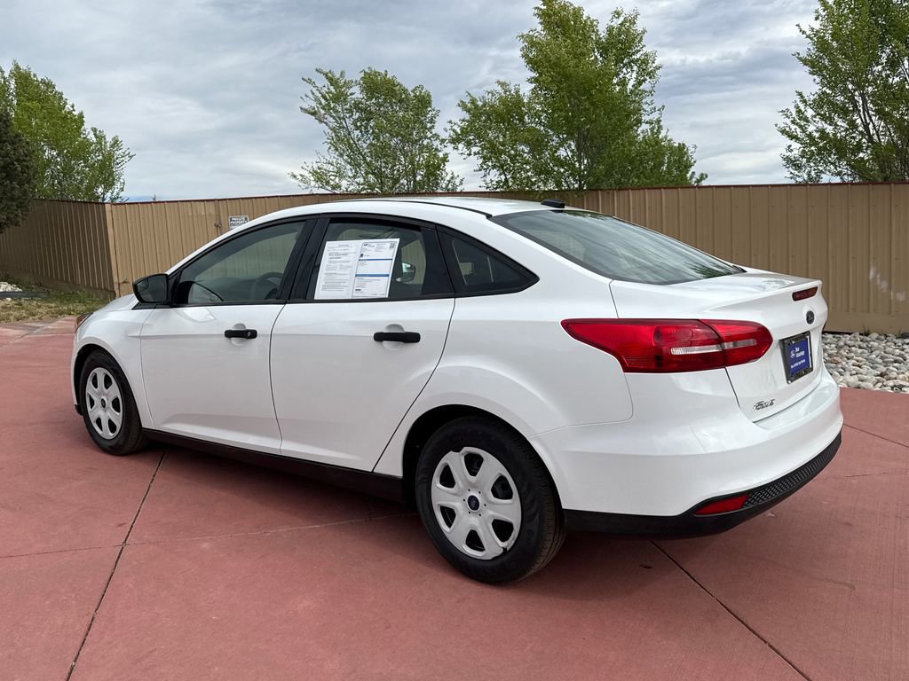 Certified 2018 Ford Focus S FWD image 4