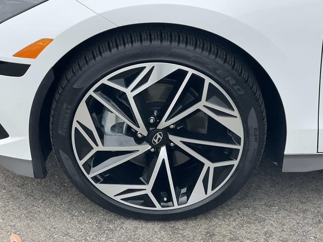 Used 2024 Hyundai Ioniq 6 SEL RWD image 39