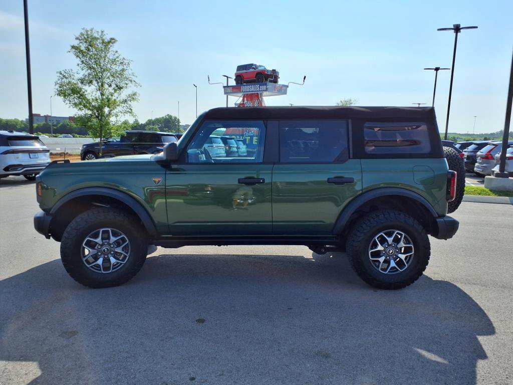 Certified 2023 Ford Bronco Badlands image 2