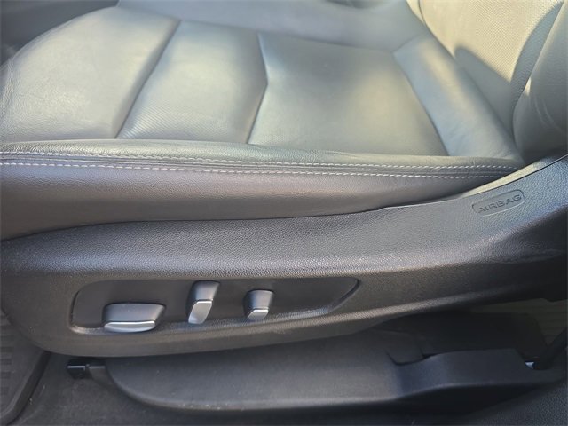 Used 2021 Cadillac XT5 Premium Luxury image 12