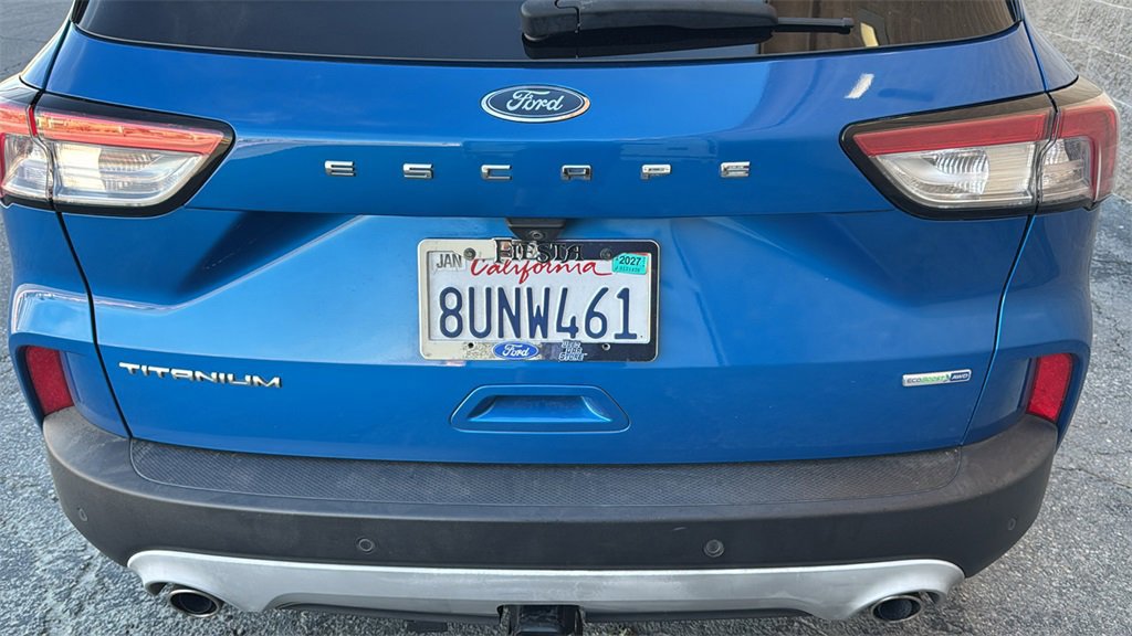 Certified 2020 Ford Escape Titanium image 3