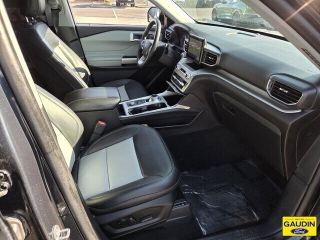 Certified 2023 Ford Explorer XLT w/ Equipment Group 202A AWD/4WD image 23
