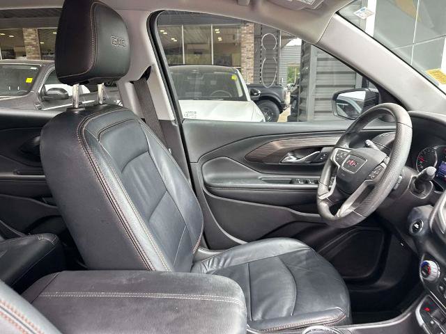 Used 2022 GMC Terrain SLE w/ Driver Convenience Package FWD image 10