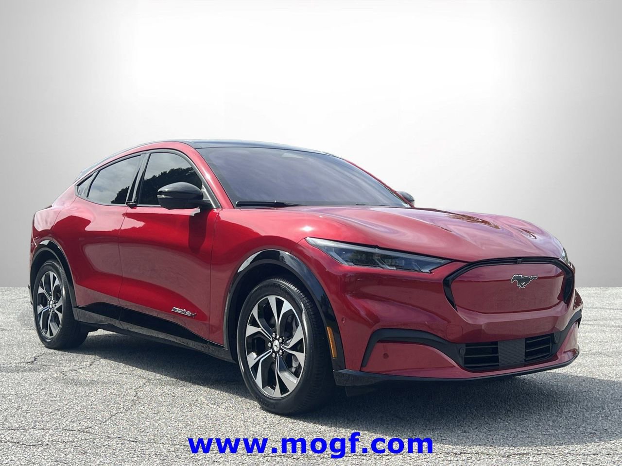 Certified 2023 Ford Mustang Mach-E Premium AWD/4WD image 4