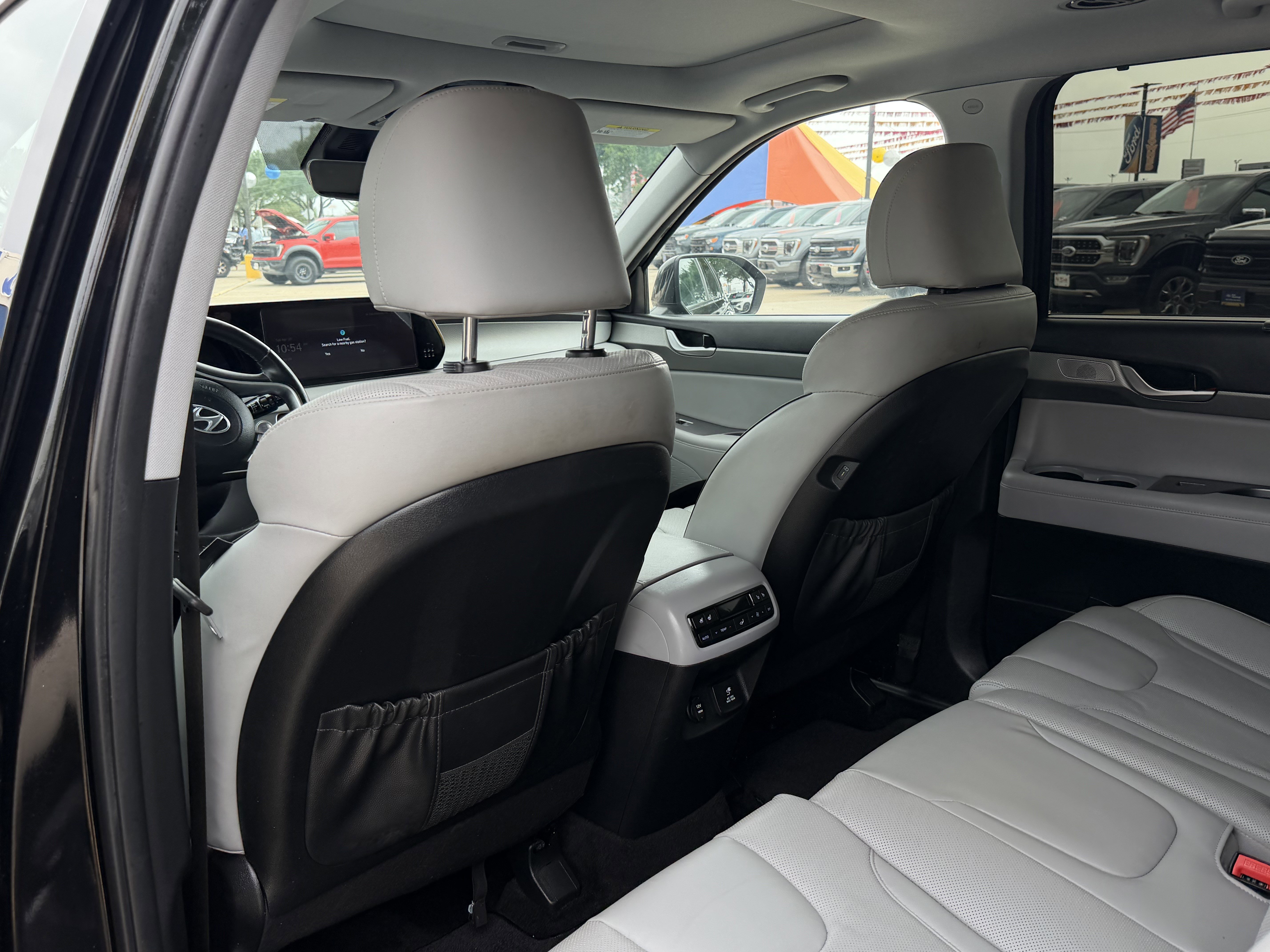 Used 2024 Hyundai Palisade SEL AWD/4WD image 14