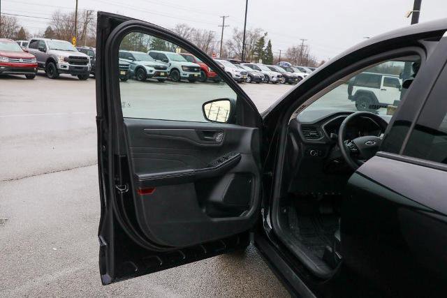 Certified 2023 Ford Escape Active AWD/4WD image 16