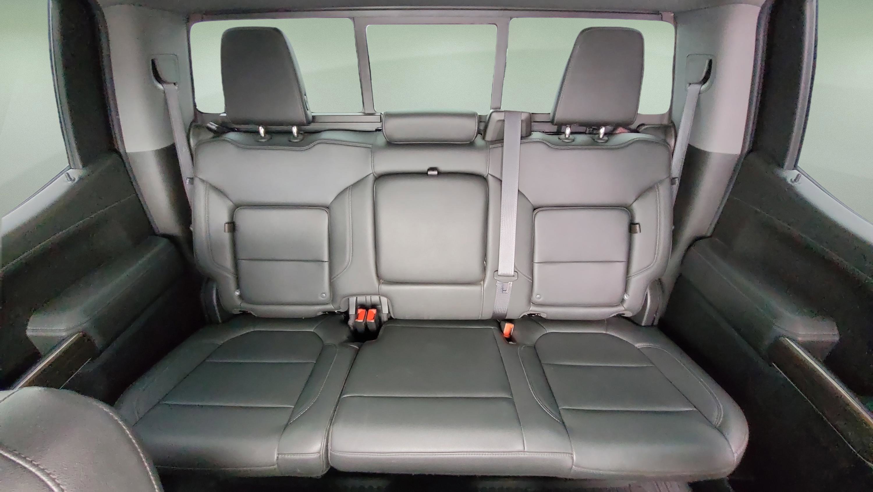 Used 2021 Chevrolet Silverado 1500 LT Trail Boss w/ Convenience Package II AWD/4WD image 18