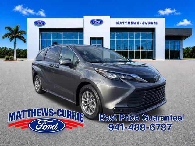 Used 2025 Toyota Sienna LE w/ LE Plus Package