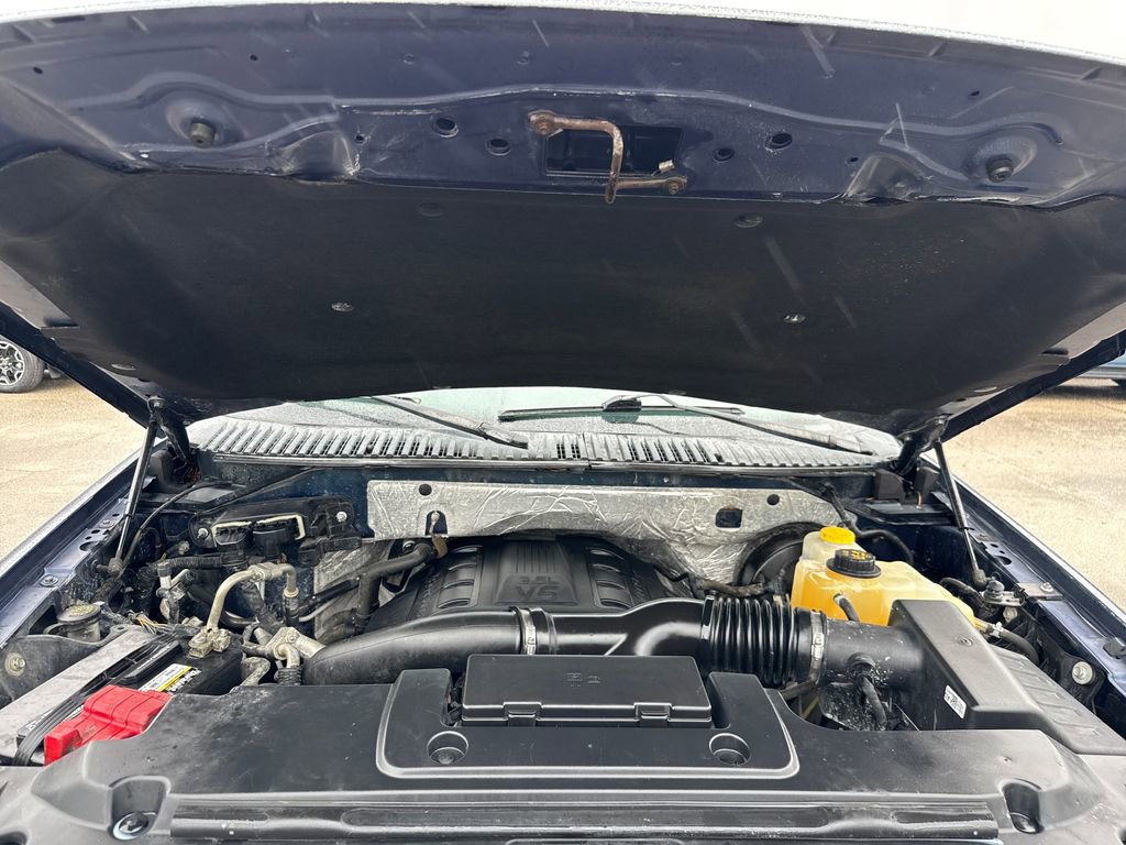 Certified 2017 Ford Expedition XLT w/ Equipment Group 202A image 32