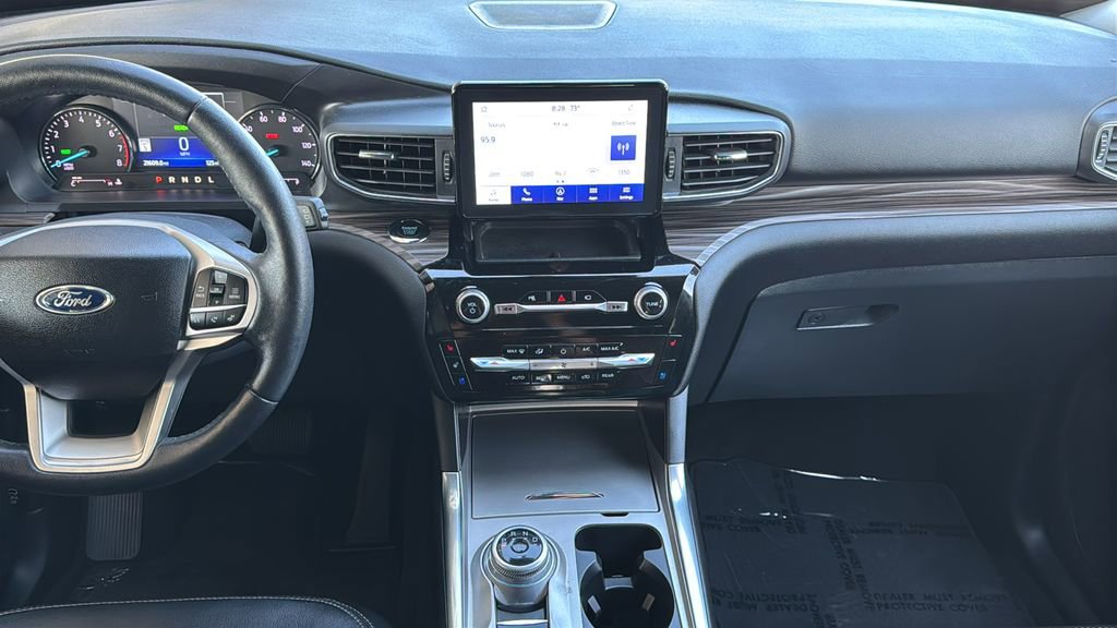 Certified 2022 Ford Explorer Limited w/ Hybrid Equipment Group 310A image 9