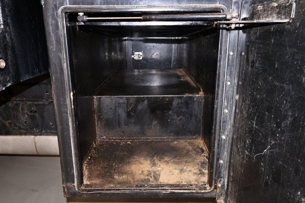 Certified 2022 Ford F550 XL image 16