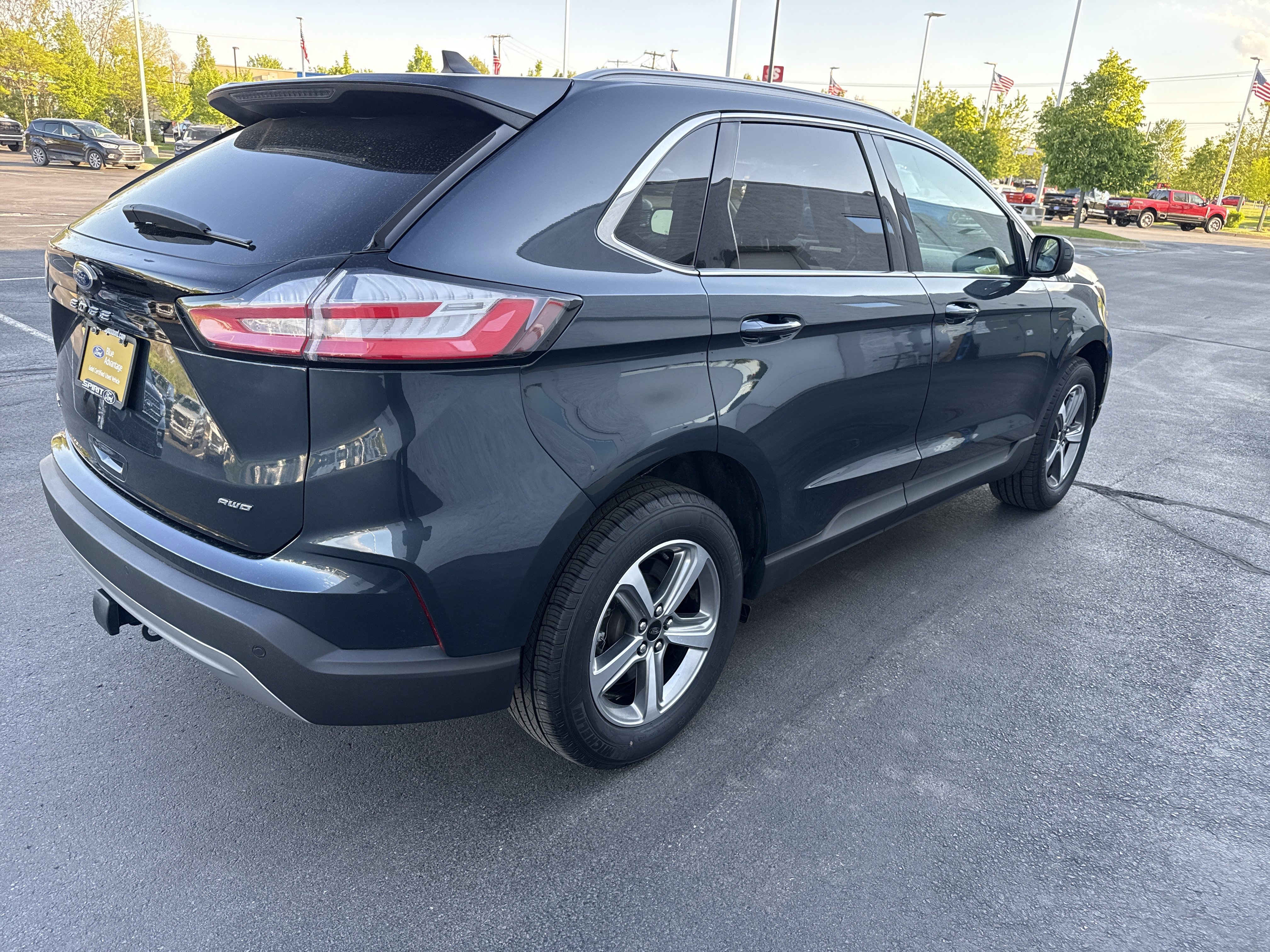 Certified 2023 Ford Edge SEL w/ Convenience Package AWD/4WD image 9
