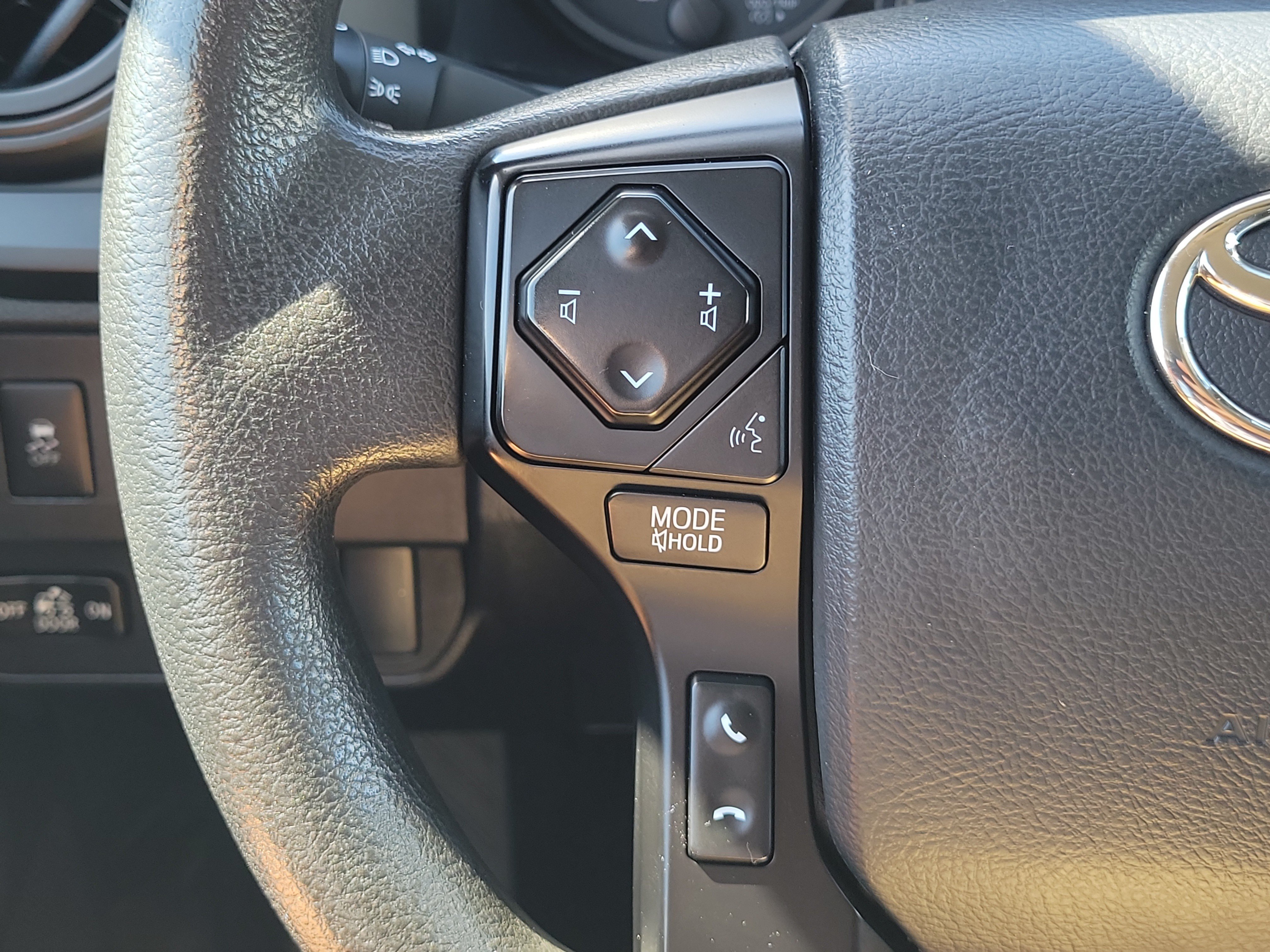 Used 2023 Toyota Tacoma SR AWD/4WD image 24