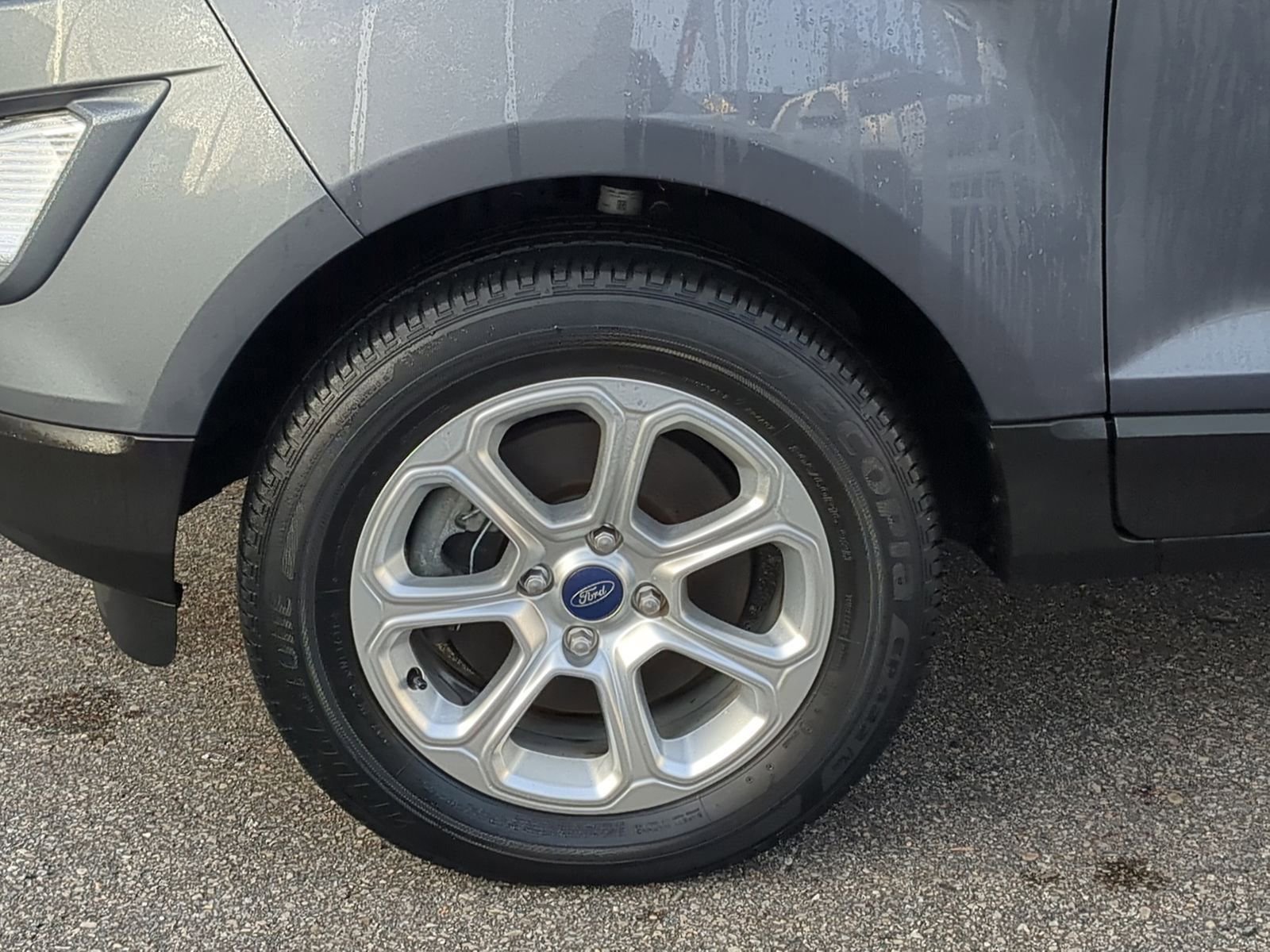 Certified 2018 Ford EcoSport SE image 17