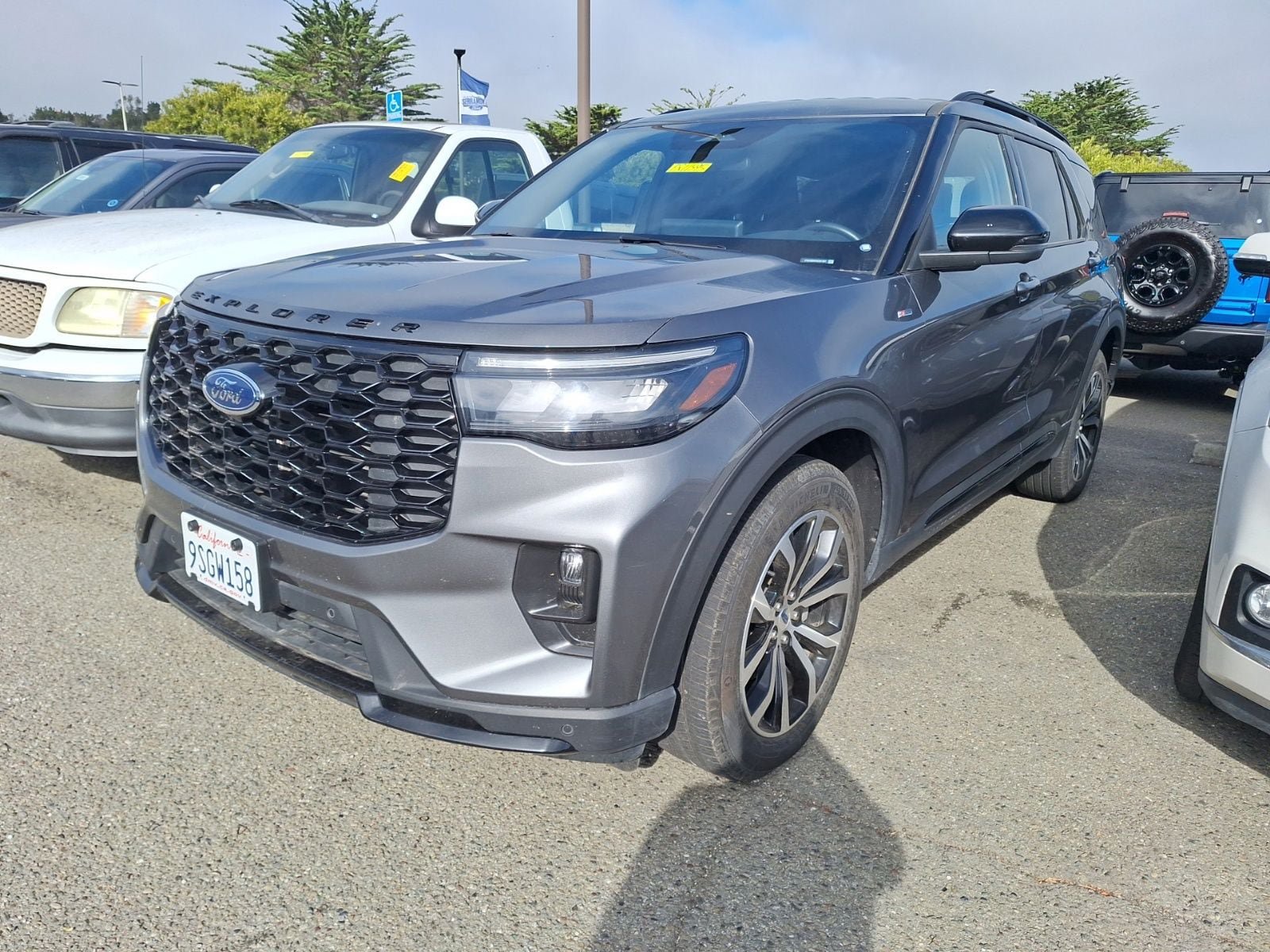 Certified 2025 Ford Explorer ST-Line AWD/4WD image 6