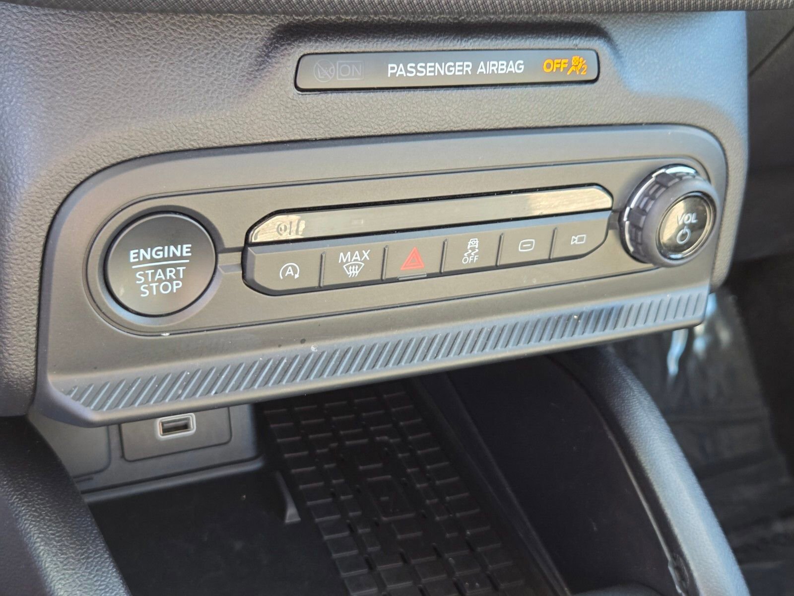 Certified 2025 Ford Bronco Sport Big Bend w/ Convenience Package image 22