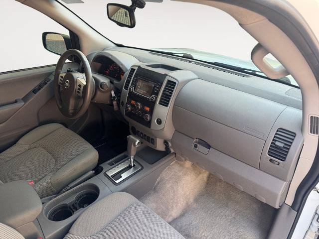 Used 2018 Nissan Frontier SV w/ Value Truck Package RWD image 15