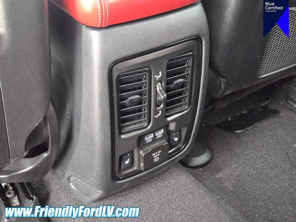 Used 2022 Dodge Durango R/T w/ Blacktop Package AWD/4WD image 17