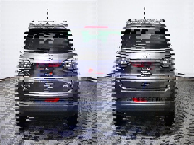 Used 2022 Jeep Compass Latitude image 8