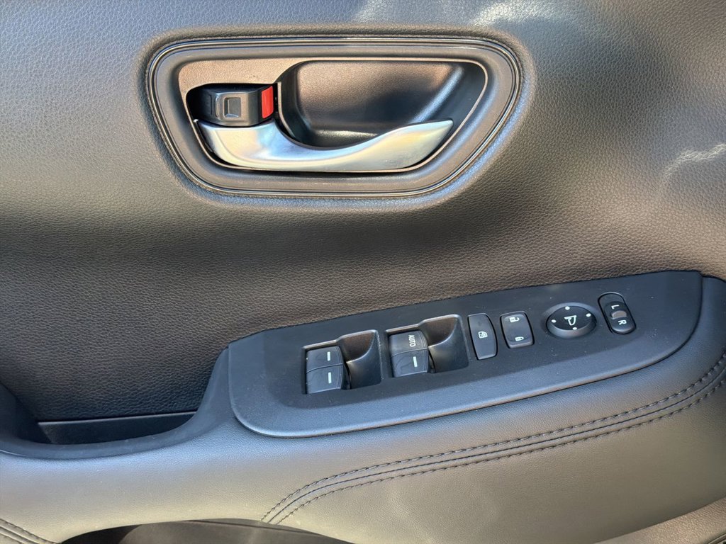 Used 2026 Honda HR-V LX image 21