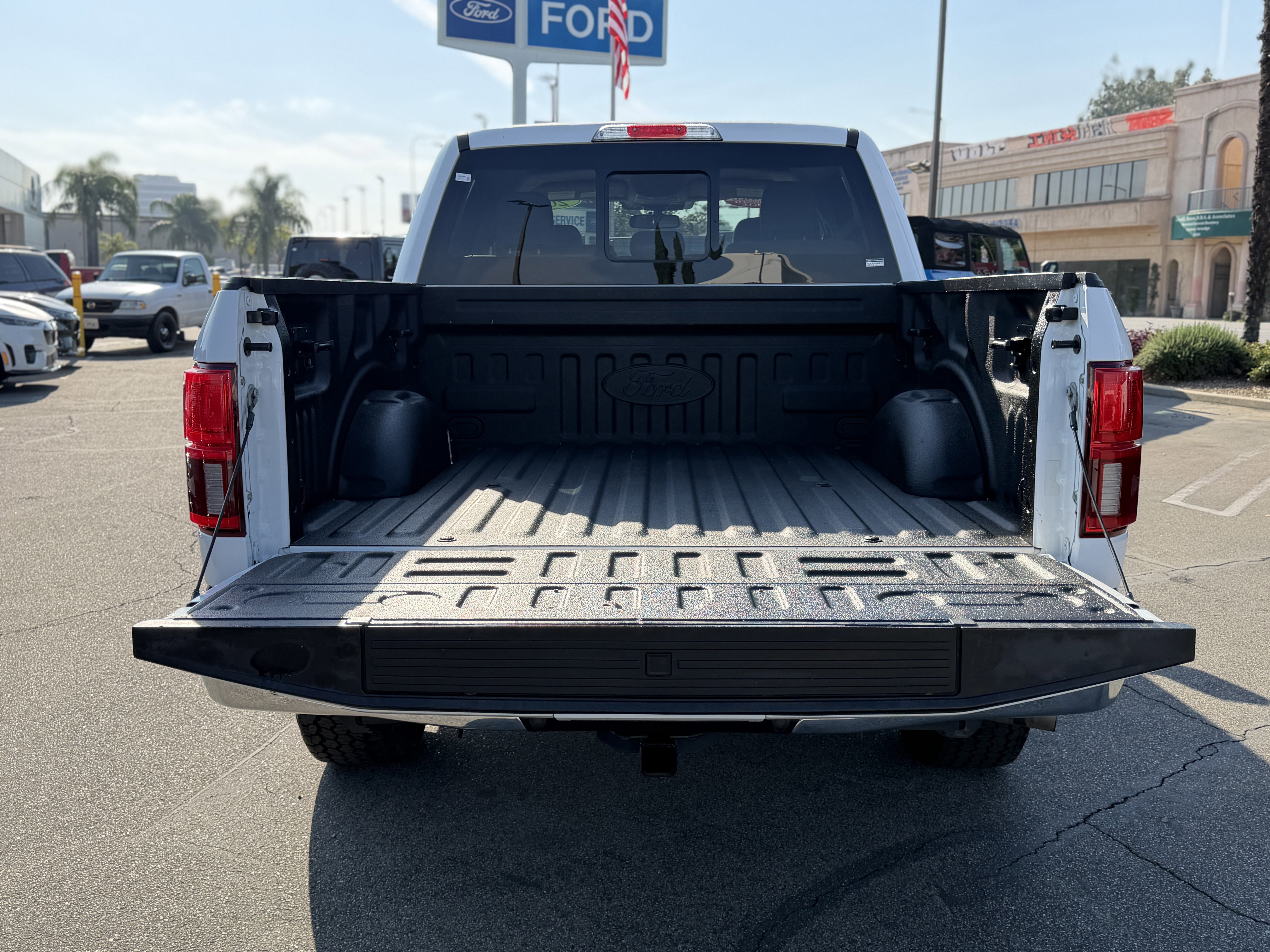 Certified 2019 Ford F150 Lariat w/ Equipment Group 502A Luxury image 7