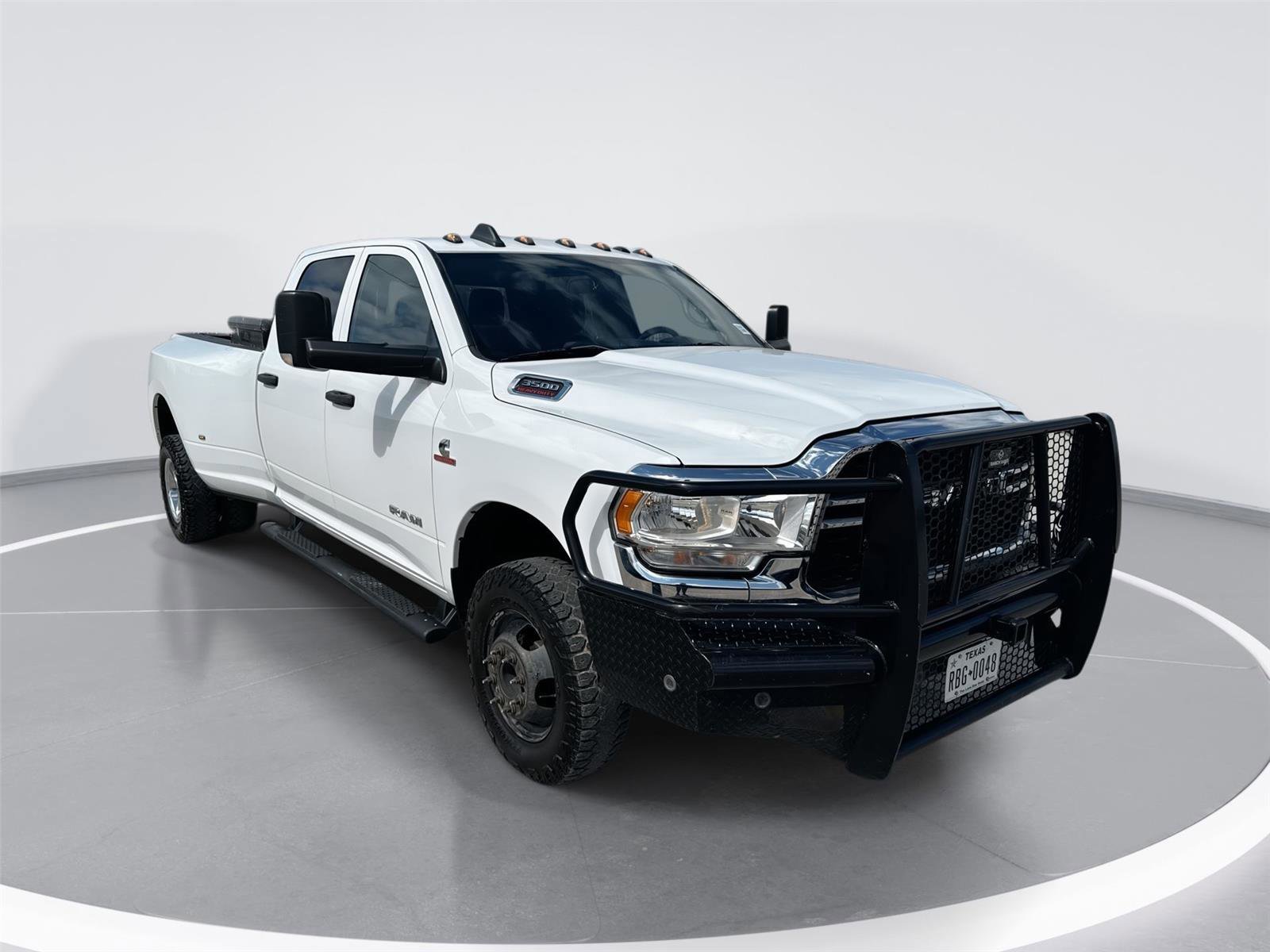 Used 2022 RAM 3500 Tradesman image 1