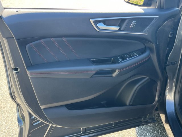 Certified 2020 Ford Edge ST-Line w/ Cold Weather Package FWD image 12