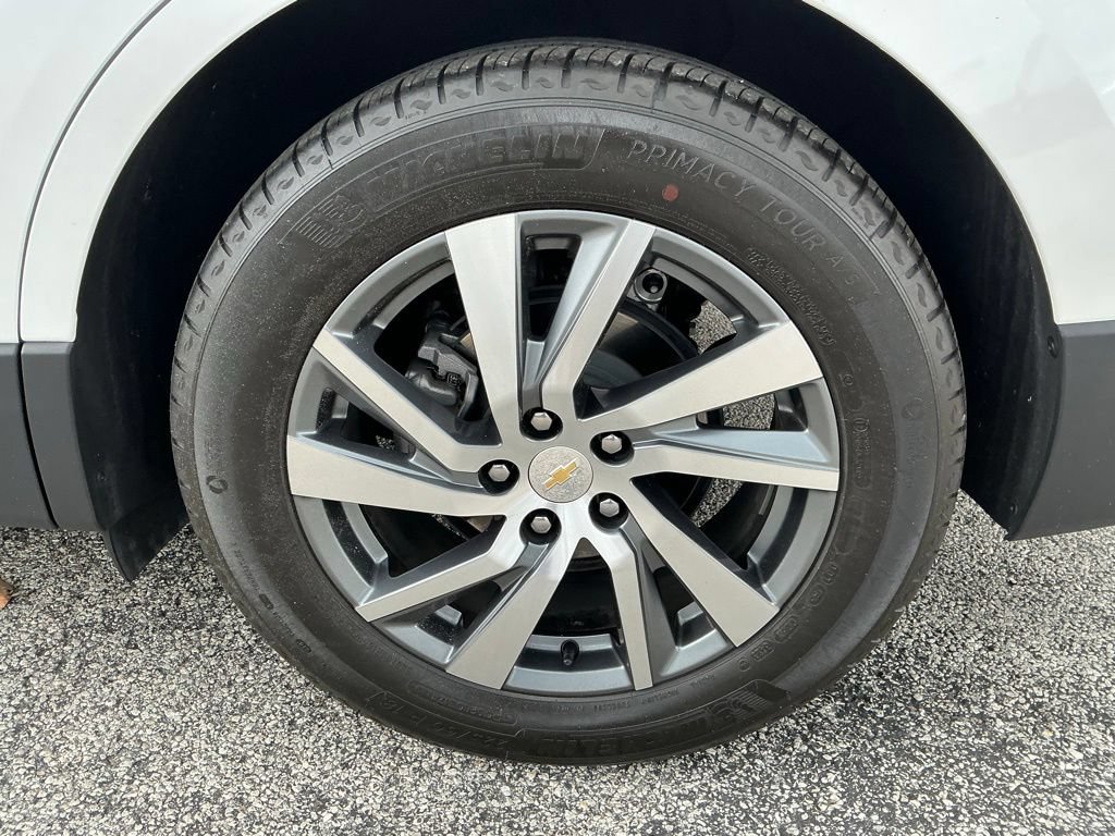 Used 2024 Chevrolet Equinox Premier FWD image 19
