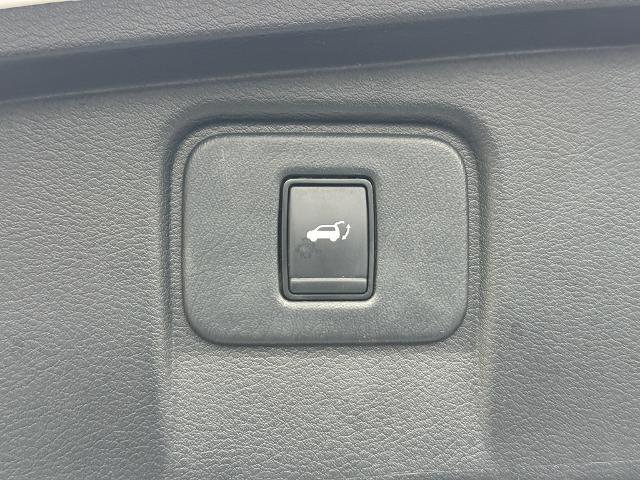 Used 2021 Nissan Murano Platinum w/ Cargo Package image 21