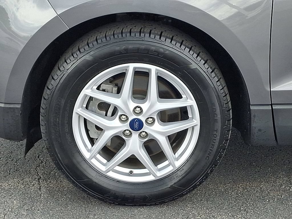 Certified 2022 Ford Edge SEL w/ Convenience Package AWD/4WD image 9