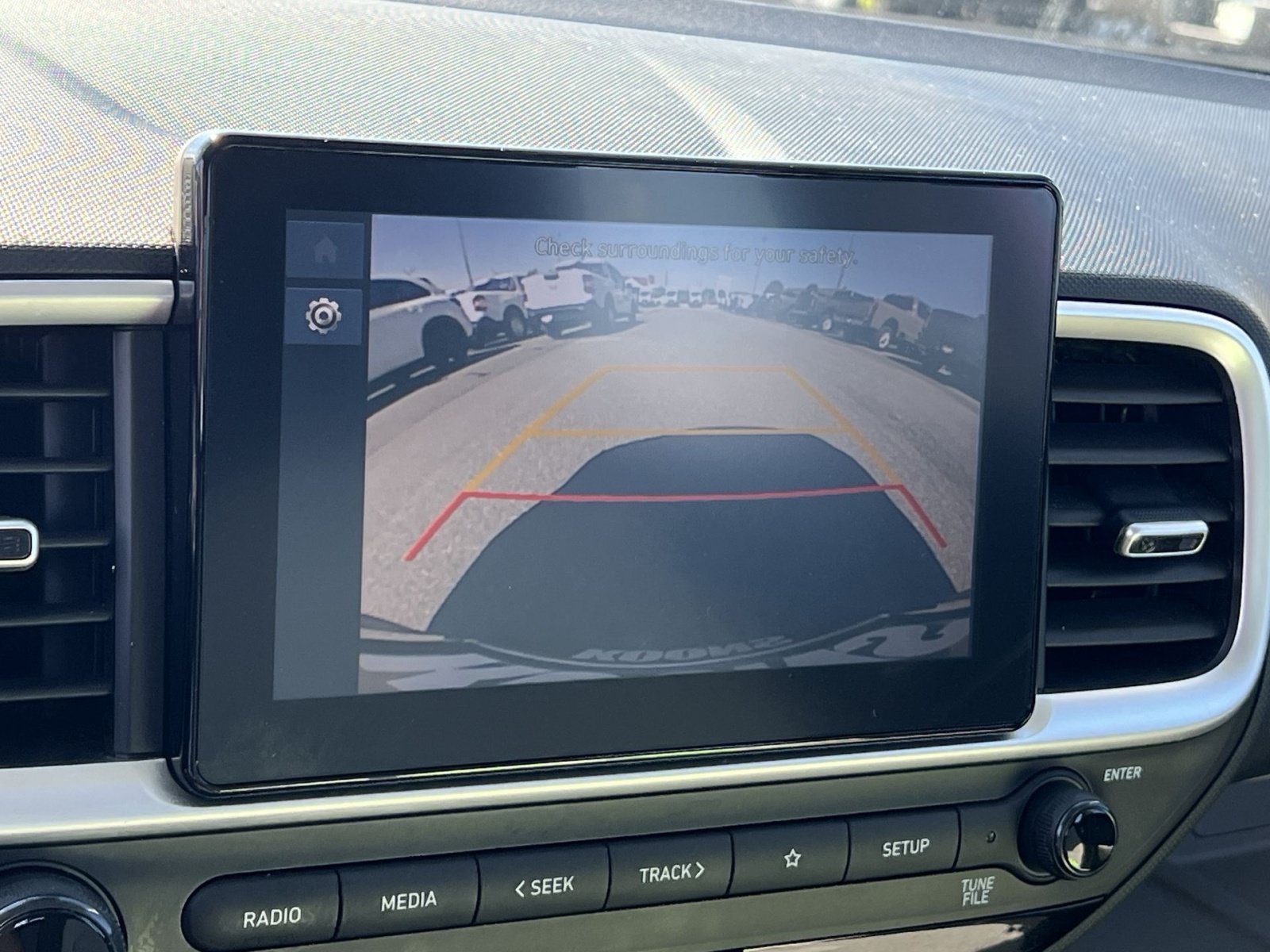 Used 2023 Hyundai Venue SEL w/ Cargo Package FWD image 19