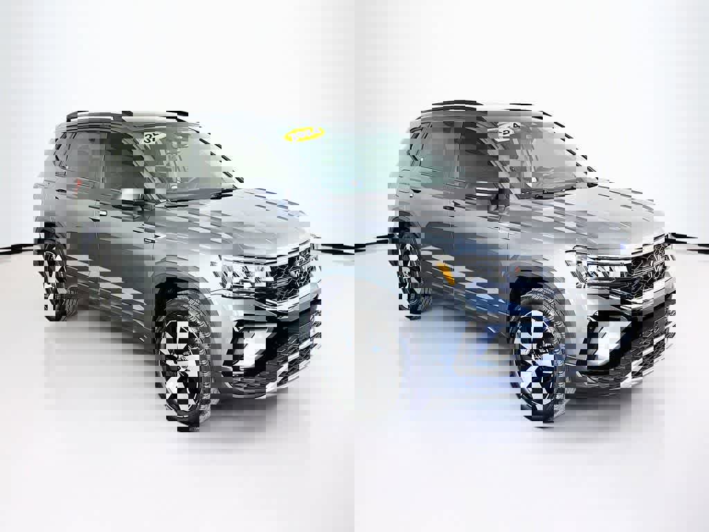 Used 2024 Volkswagen Taos S image 7