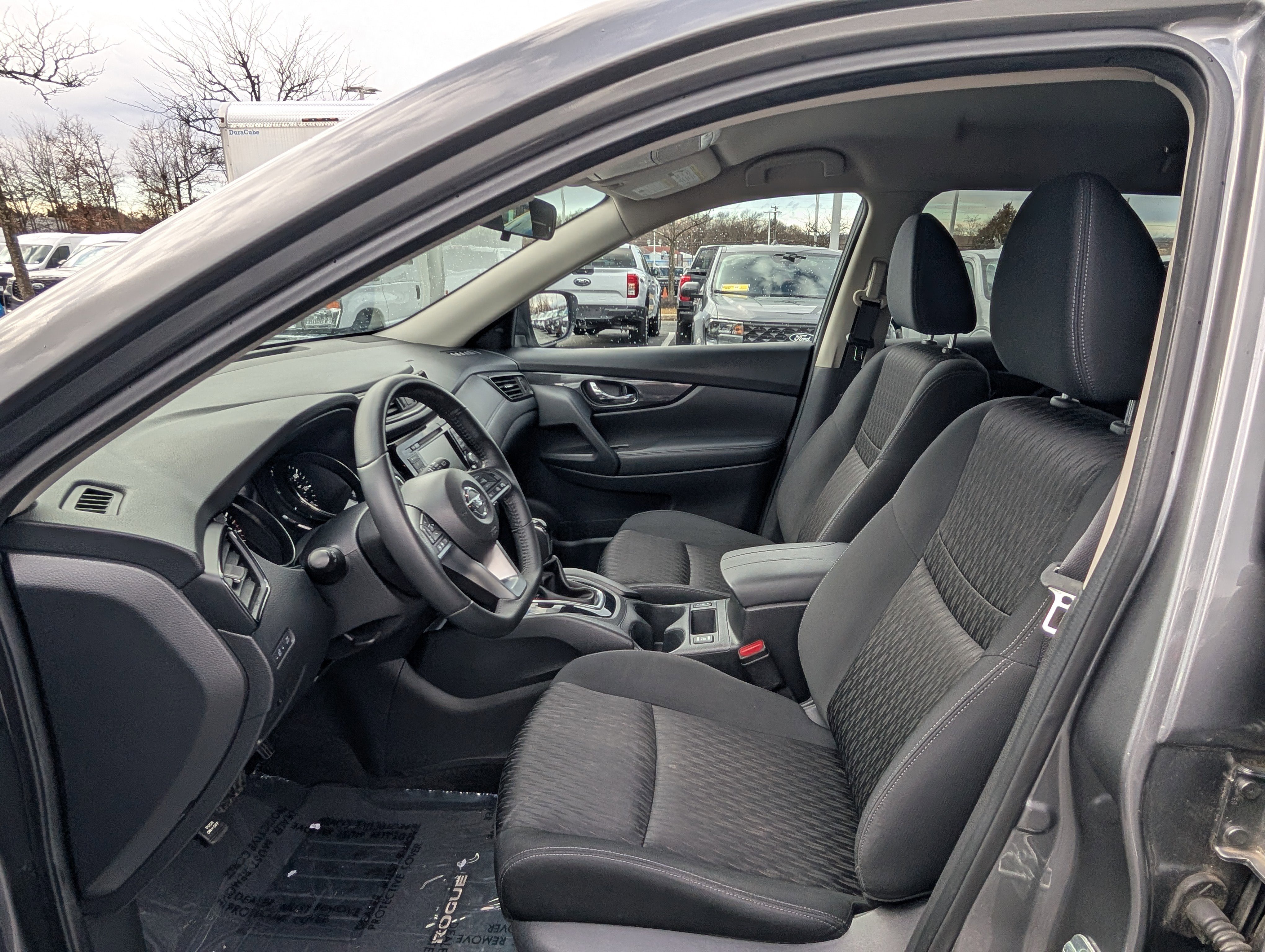 Used 2018 Nissan Rogue SV image 15