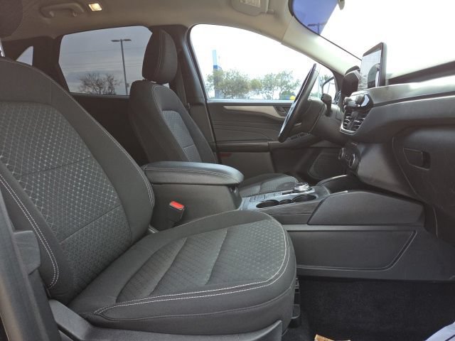 Certified 2023 Ford Escape Active w/ Cold Weather Package FWD image 17