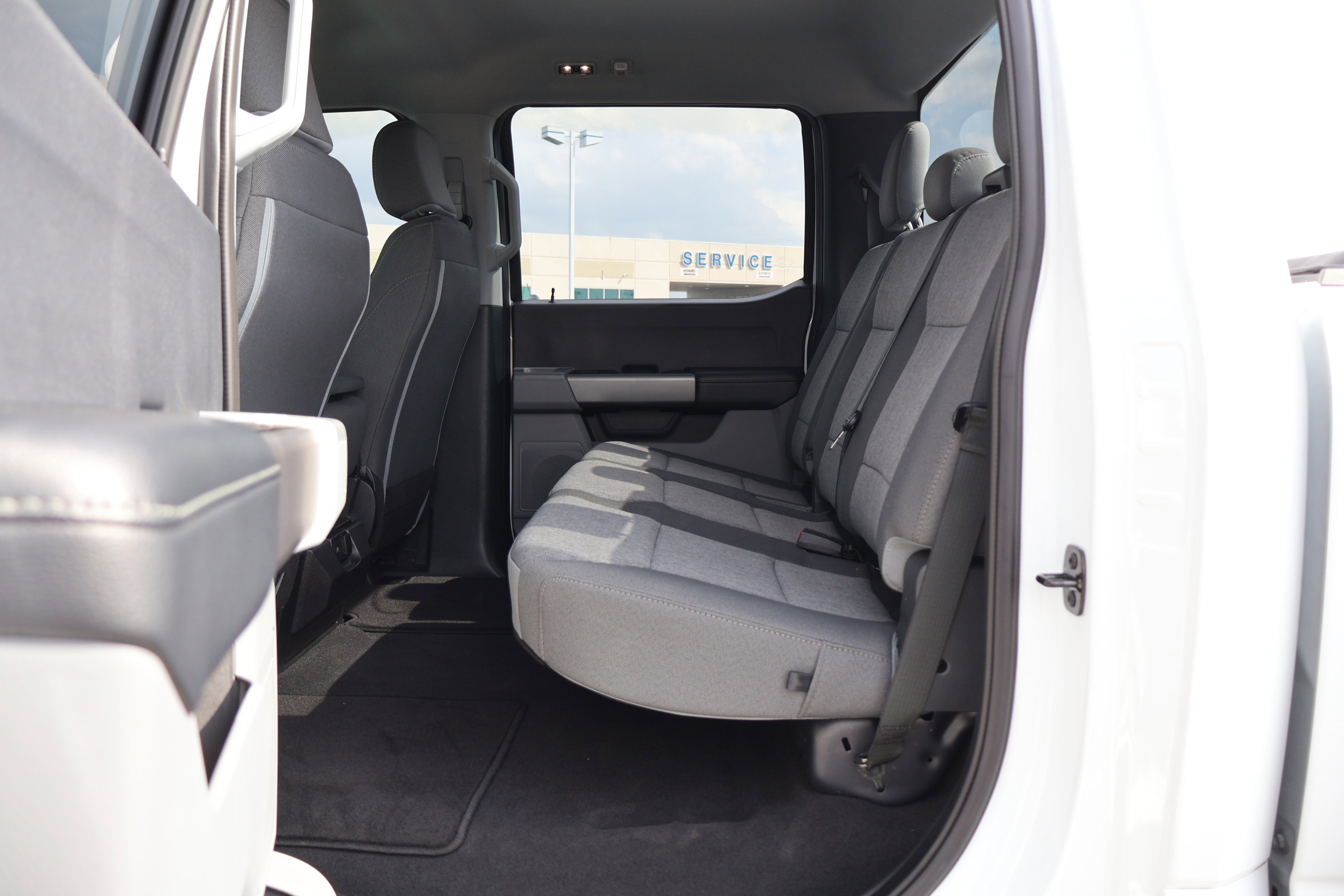 Certified 2025 Ford F250 XL w/ STX Appearance Package image 28